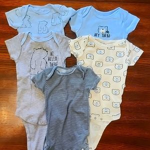 Gerber organic cotton onesie Baby boy bundle size 6-9M